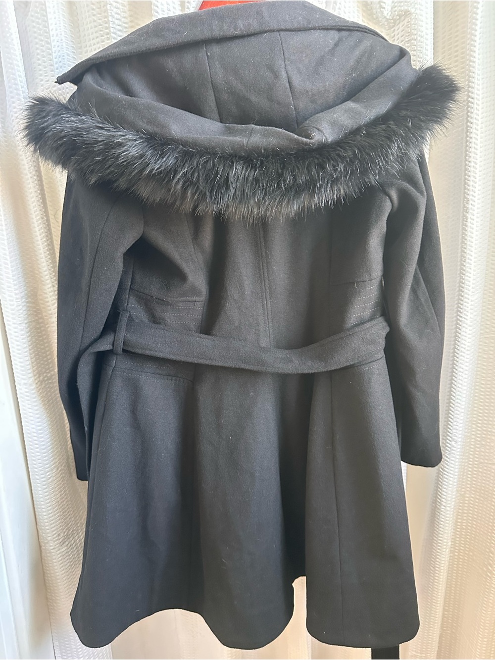 Laundry By Shelli Segal Black Hooded Trench Coat with Faux Fur Trim - Picture 3 of 6